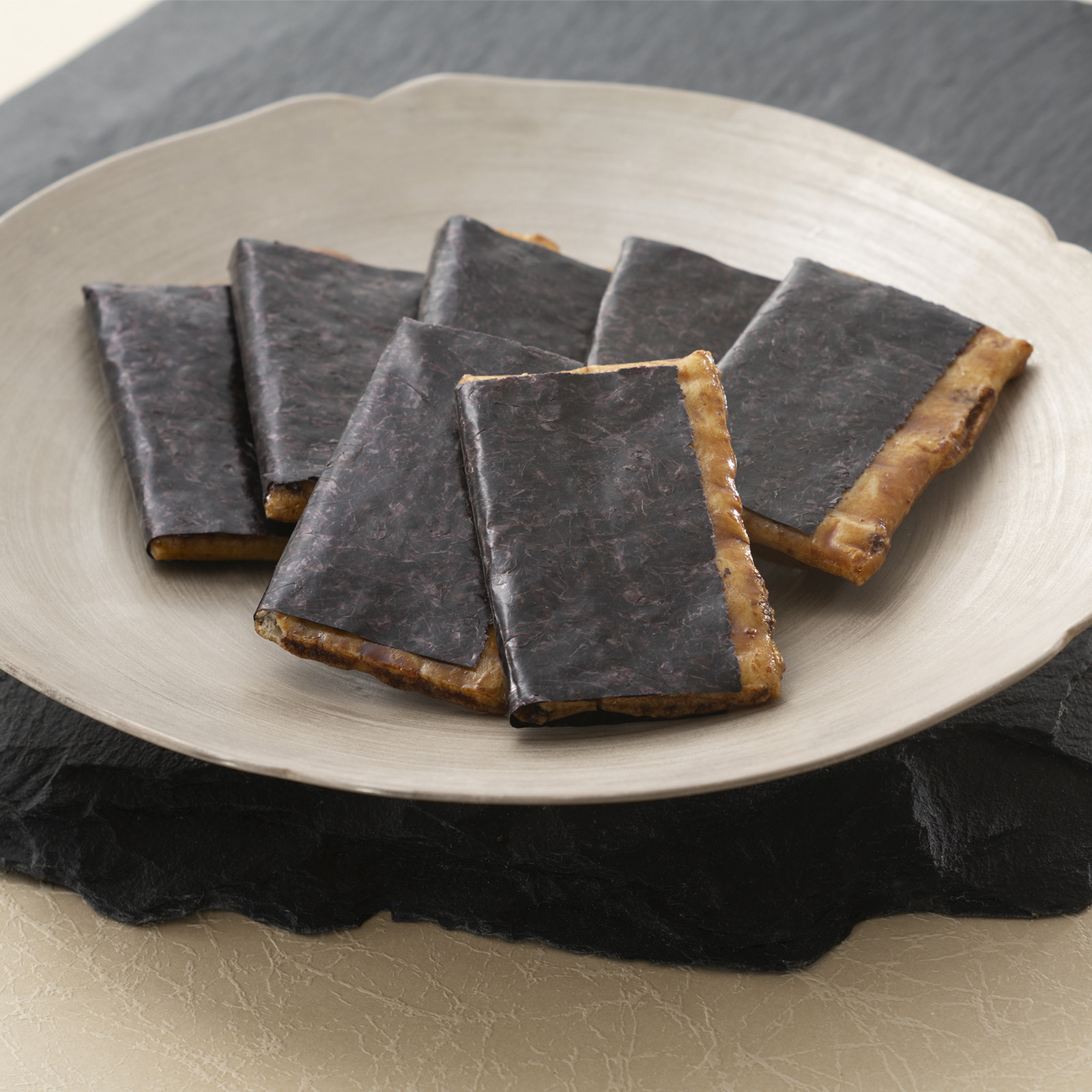 2月5日販売予定【季節限定】初摘み海苔巻あられ　化粧箱