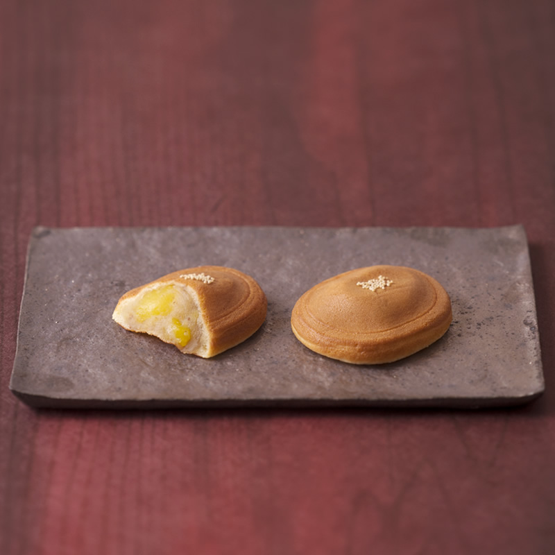 季節限定】餅まんじゅう 栗餡 ご自宅用 6個箱(栗餡3・小倉餡3): 和菓子「明月菓寮」京都・老舗の煎餅(せんべい)あられ・おかき専門店  通信販売｜小倉山荘